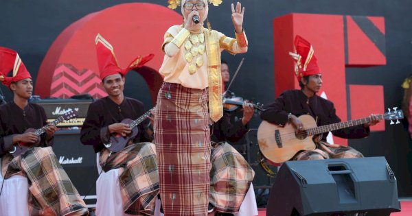 Seni Musik Tradisional To Riolo Meriahkan KIM Fest 2024 di Makassar