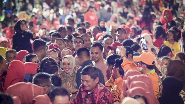 Ketua TP PKK Makassar Hadiri Pesta Rakyat dan Memperkuat Kebersamaan