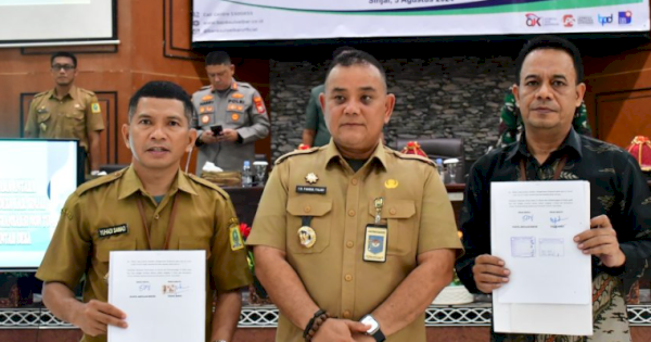 isaksikan Pj Bupati, Dinas PMD dan Bank Sulselbar Sinjai Teken Kerjasama Pengelolaan Keuangan Desa