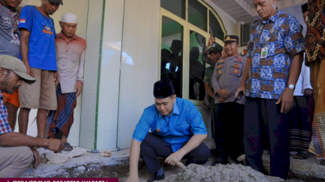 Bupati Pangkep MYL Lakukan Peletakan Batu Pertama Pembangunan Masjid Nurul Mubarak
