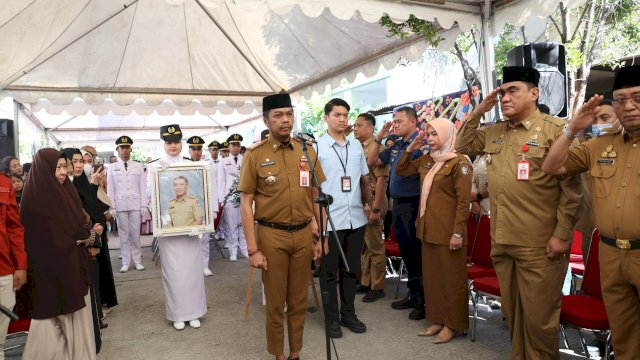 Kabag Perekonomian Kota Makassar Wafat di Usia 43 Tahun, Firman Pagarra Pimpin Upacara Pelepasan