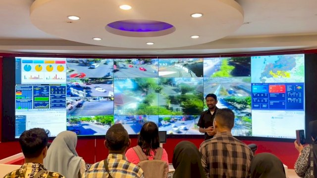 Peseta KIM FEST 2024 Kagum Fasilitas War Room Pemkot Makassar