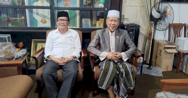 Minta Restu, Cawagub Sulsel Azhar Arsyad Sowan ke Anregurutta Prof Farid Wajdi