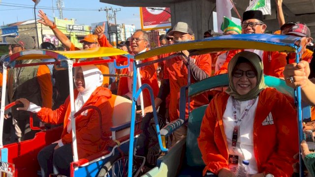 Pasangan cagub cawagub Sulsel Danny-Azhar (DiA) saat deklarasi. Foto: HN/Sinta