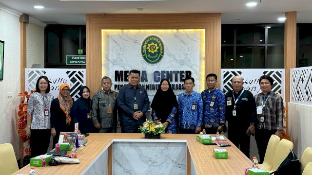 Pertemuan UPTD PPA dengan PN Makassar. Foto: HN/Sinta