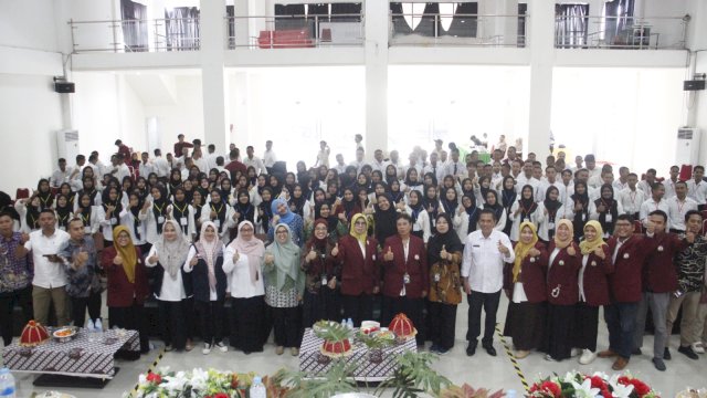 AK-Manufaktur Bantaeng menggelar sidang senat terbuka. Foto: dok