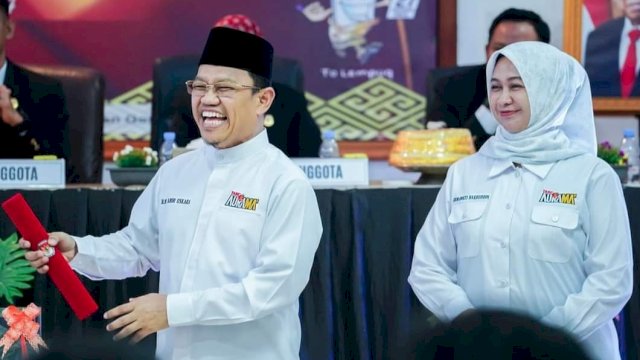 Calon Bupati Gowa Amir Uskara dan Wakilnya Irmawati Haeruddin. Foto: HN/Yusrizal