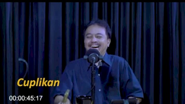 Roy Suryo tantang Kaesang memakai pakaian bertuliskan Adiknya Fufufafa. Foto: tangkapan layar YouTube Bambang Widjodjanto
