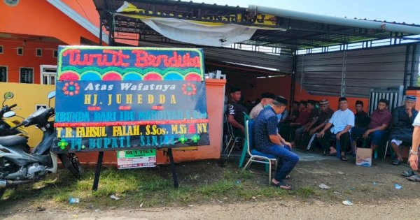 Ibunda Kepala UPTD Radio dan TV Berpulang ke Rahmatullah, Pj Bupati Sinjai Sampaikan Duka Cita