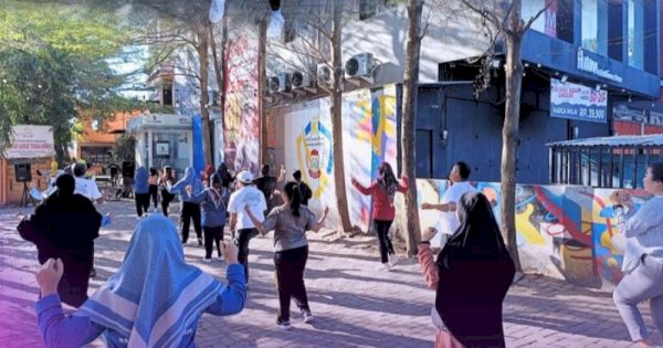 Pemerintah Kecamatan Tamalanrea Gelar Senam Jumat Bugar untuk Tingkatkan Kebugaran ASN dan Laskar Pelangi