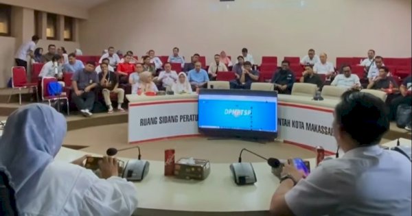 Kadis PU Kota Makassar Hadiri Rapat Terkait Izin Sistem OSS di Balai Kota