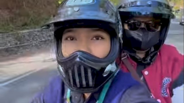 Salisa saat membagikan momen liburan di MAlino bersama rekannya, (Foto: dok)
