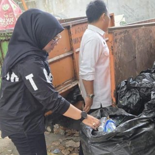 RSUD Daya Berkunjung ke Kelurahan Baru Belajar Cara Daur Ulang Sampah