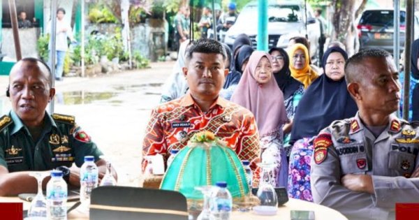Camat Mamajang Hadiri Bakti Sosial Pemberian Sembako untuk Veteran dan Warakawuri di Asrama Mattoanging