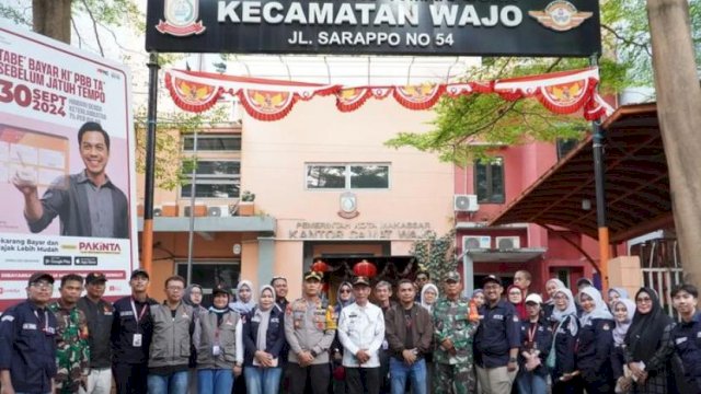 Pemerintah Kecamatan Wajo Gelar Kirab Pilkada Damai 2024 Bersama Unsur Tripika, PPS, dan KPPS
