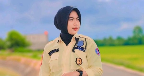 Jaringan IM3 Jadi Teman Setia Sri Rahayu saat Shift Malam