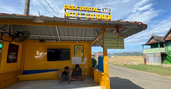 Desa Bulucindea Pangkep Raih Manfaat Besar dari Program Desa Digital IM3