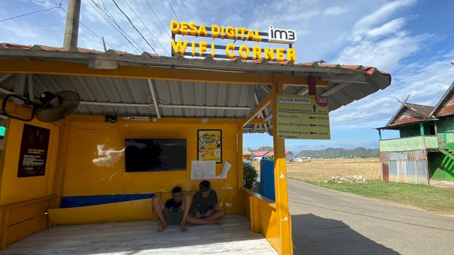 Desa Bulucindea Pangkep Raih Manfaat Besar dari Program Desa Digital IM3