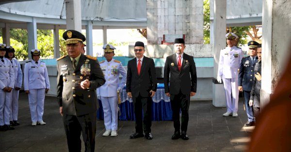 Peringati HUT ke-79 TNI, Pjs Wali Kota Makassar Hadiri Ziarah Nasional di Taman Makam Pahlawan