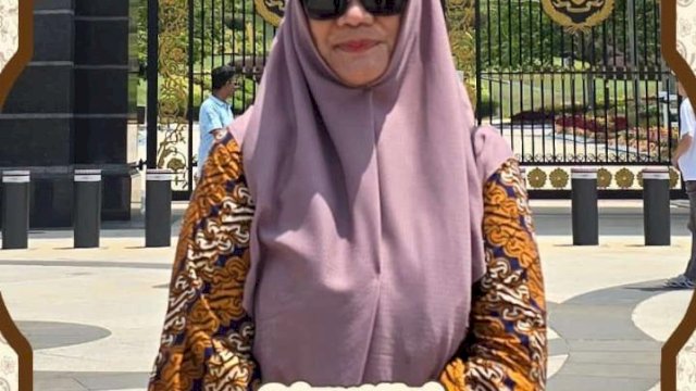 Perumda Parkir Makassar Raya Peringati Hari Batik