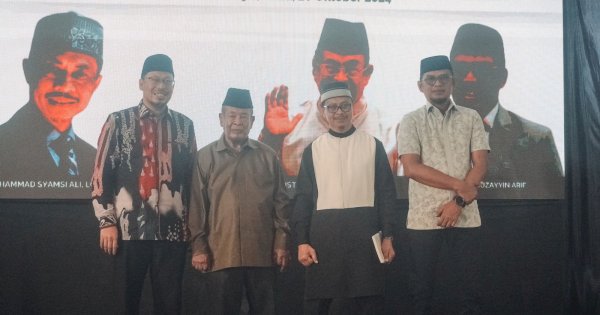 Didampingi Pasangan MAIKI, Imam Syamsi Ali dari New York Isi Tabligh Akbar di Sinjai