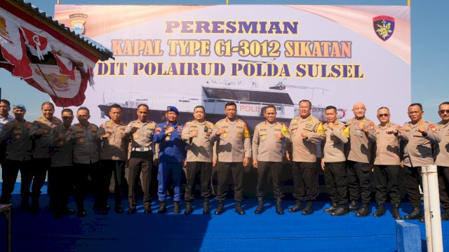 Kapolda Sulsel Resmikan Kapal Patroli C1-3012 Sikatan : Jaga Keamanan Perairan Sulsel