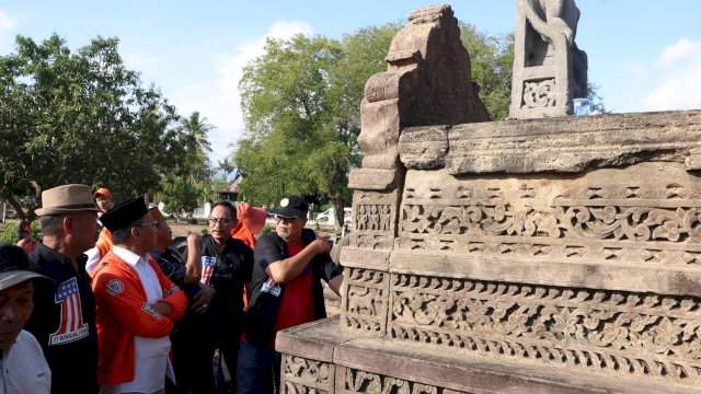 Kunjungi Makam-Makam Raja Binamu, Danny Minta Dijadikan Spot Sejarah Bagi Pelajar