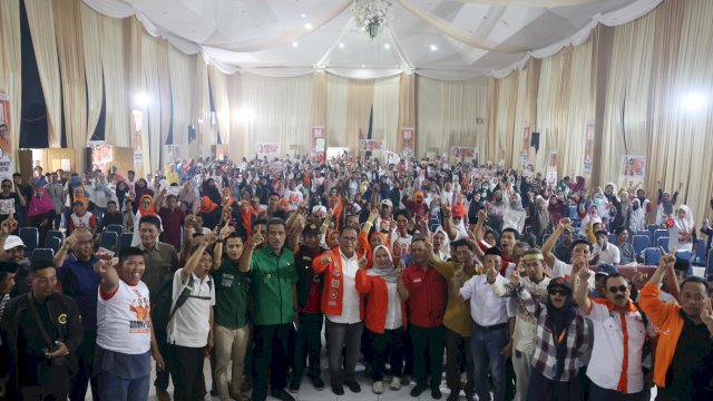 Dihadapan Pendukung DIA di Sinjai, Danny Janji Rubah Nasib Petani dan Nelayan