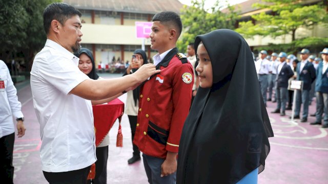 Pjs Wali Kota Resmi Buka Lomba Tata Upacara dan Baris-Berbaris Antar Sekolah di SMAN 2 Makassar