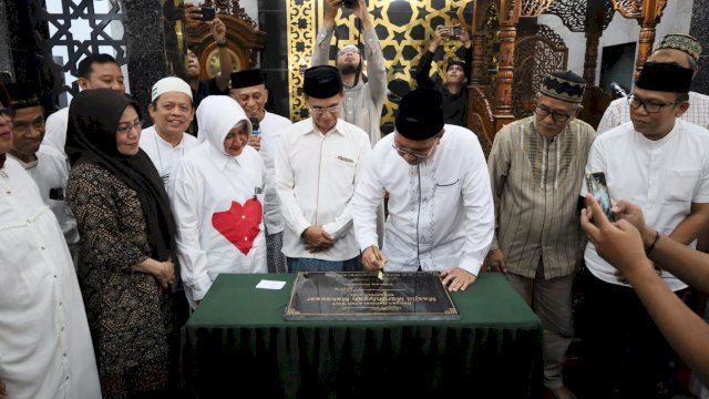 Wali Kota Makassar Resmikan Masjid Mardhiyyah, Ajak Masyarakat Jadikan Masjid Sebagai Pusat Perekatan Sosial dan Pendidikan Anak