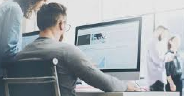Pekerja di Tenggarong Maksimalkan Produktivitas Kerja dengan Jaringan Stabil Indosat