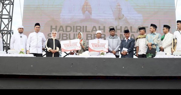 Wali Kota Makassar Hadiri Salat Subuh Berjamaah dan Peringatan Maulid Nabi, Ajak Masyarakat Jaga Kebersamaan Jelang Pilkada