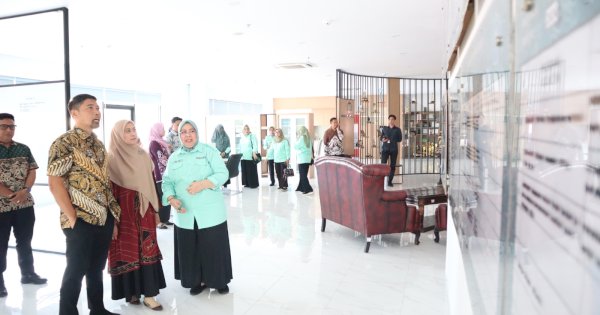 Silaturahmi Perkenalan Pjs Wali Kota Makassar dengan Pengurus TP PKK dan Dekranasda