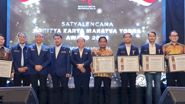 Pj Bupati Jeneponto Junaedi Bakri Terima Satyalancana Aditya Karya Mahatva Yodha di BBKTN 2024