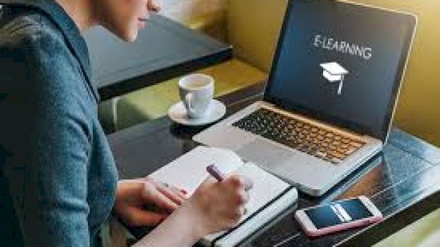 Akses Referensi Lancar! Nurfadilah Ungkap Keandalan Indosat di Tengah Kesibukan Kampus