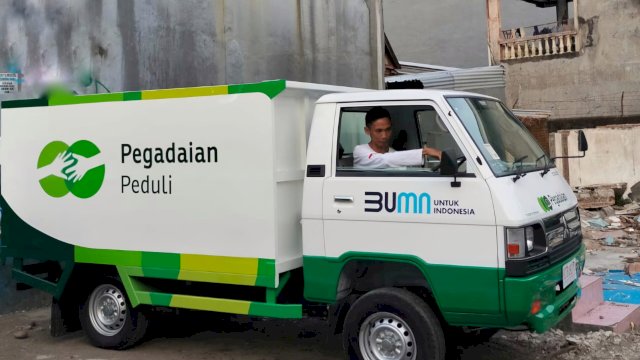 Dukung Pengelolaan Sampah, PT Pegadaian Sumbangkan Mobil ke Bank Sampah ASOKA V