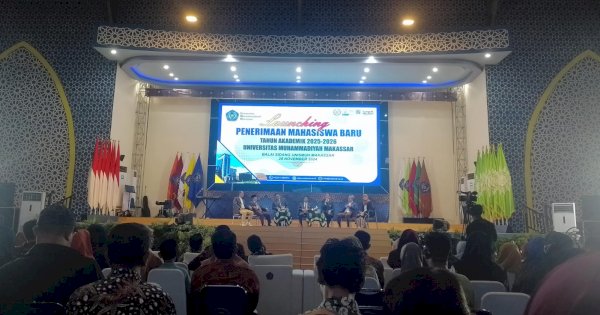 Ribuan Siswa Antusias Sambut Launching Penerimaan Maba Unismuh Makassar 2025/2026