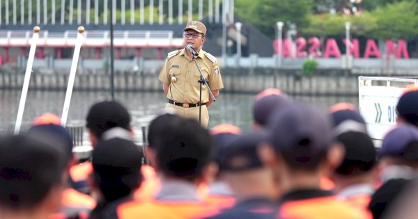 Wali Kota Makassar Pimpin Apel Kesiapsiagaan Bencana Hidrometeorologi di Pantai Losari