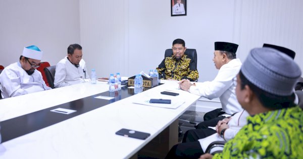 Pjs Wali Kota Dorong Kebijakan Parkir Gratis dan Azan Serentak di Masjid-Masjid Makassar