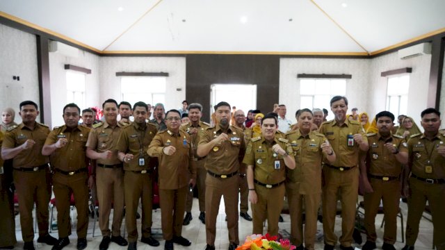 Dampingi Arwin Azis, Kaban Kesbangpol: Serukan Pilkada Damai Semua Elemen