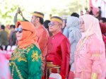 Direksi Perumda Parkir Hadiri Upacara HUT Makassar, Tampil dengan Baju Bodo Hingga Songkok Recca