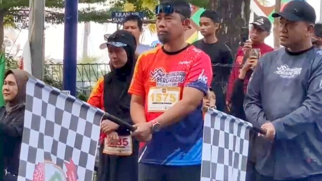 Flag Off Kareba 10K, Arwin: Momentum Solidaritas Warga Makassar Jelang Pilkada