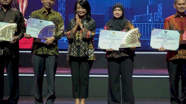 Dukung Infrastruktur Bermutu dan Berkelanjutan, Dinas PU Makassar Diganjar Penghargaan