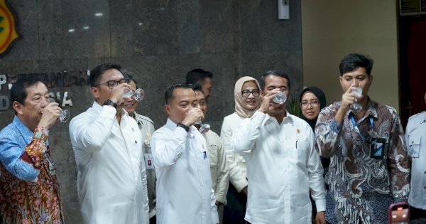 Mentan Amran Sulaiman Berhasil Mediasi Peternak Sapi Perah dan Industri Pengolahan Susu