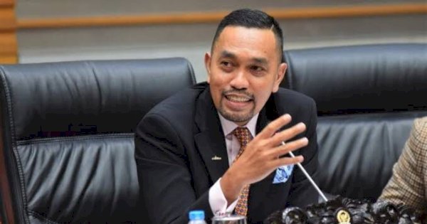 Ahmad Sahroni Bereaksi Keras Soal Temuan Ribuan Paket Sembako di Lappariaja Bone