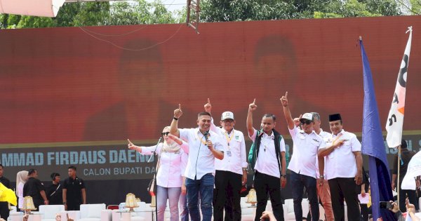 Orasi di Kampanye Daeng Manye-Hengky, Deng Ical: Pilih Nomor 1 di Takalar dan 1 di Sulsel
