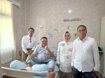 Usai Melakukan Pencoblosan, Danny Pomanto Jenguk Plt Kadis DPPKB di RS Akademis