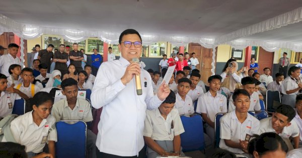 Kepala BPOM RI Taruna Ikrar Dorong Generasi Milenial Ambon Berprestasi