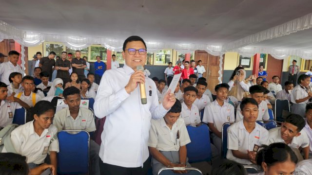 Kepala BPOM RI Taruna Ikrar Dorong Generasi Milenial Ambon Berprestasi