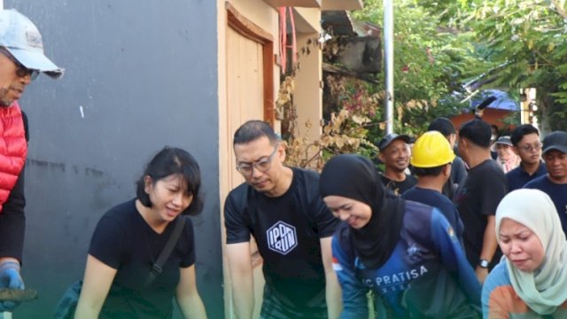 Kepala Bappeda Ikut Program Sabtu Bersih di Lokasi Kebakaran Jalan Laiya